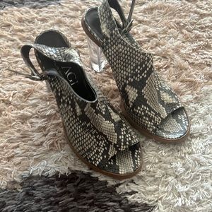 AGL Italian leather heel